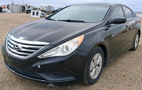 2014 Hyundai Sonata GLS Sedan, 143,851 Miles, Black Exterior, Gray Cloth Interior - 3