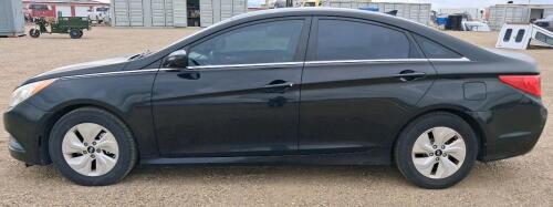 2014 Hyundai Sonata GLS Sedan, 143,851 Miles, Black Exterior, Gray Cloth Interior - 4