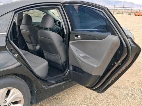2014 Hyundai Sonata GLS Sedan, 143,851 Miles, Black Exterior, Gray Cloth Interior - 15