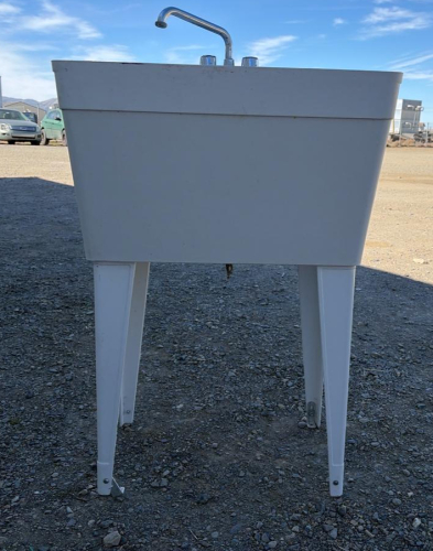 Freestanding Utility Sink with Faucet and Metal Legs, Single Basin, 23"x23"x34", White