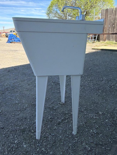 Freestanding Utility Sink with Faucet and Metal Legs, Single Basin, 23"x23"x34", White - 4